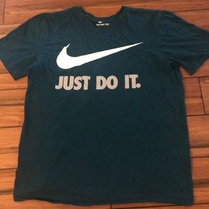 Nike Logo t